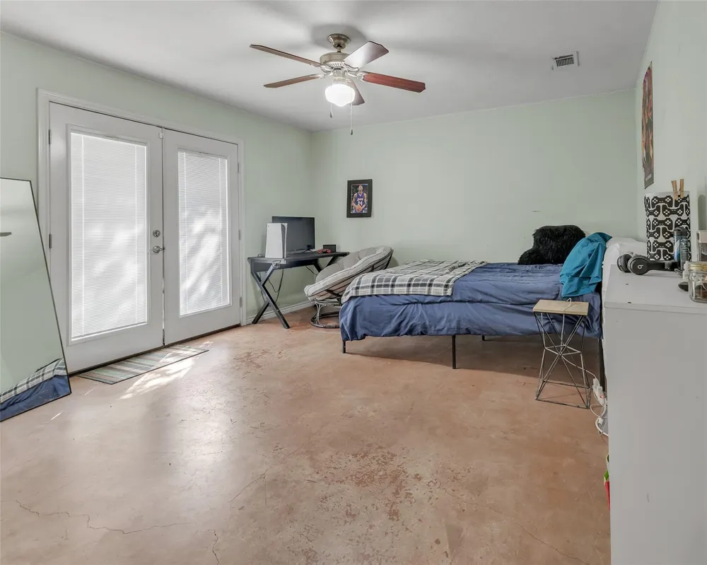 11885 Golden Mist College Station, TX 77845