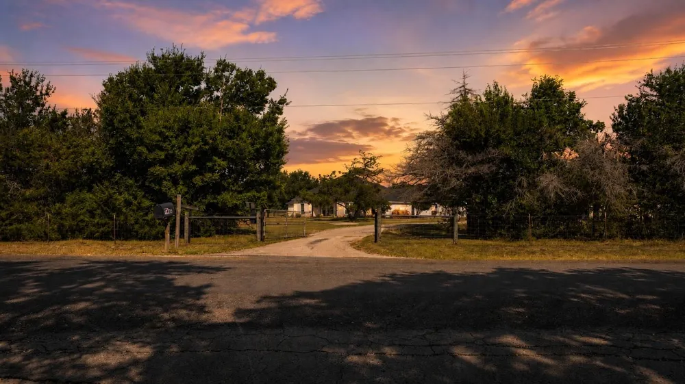 11885 Golden Mist College Station, TX 77845