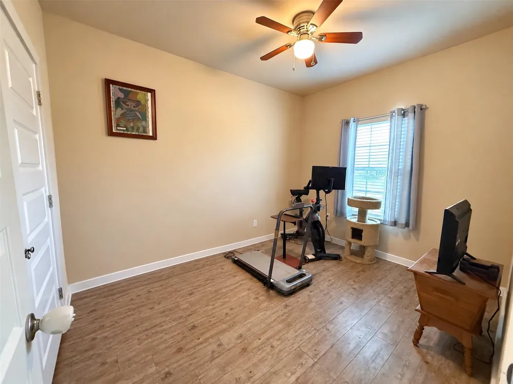 620 W Sheldon Avenue Thrall, TX 76578