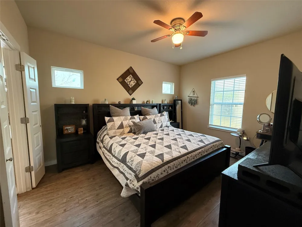 620 W Sheldon Avenue Thrall, TX 76578