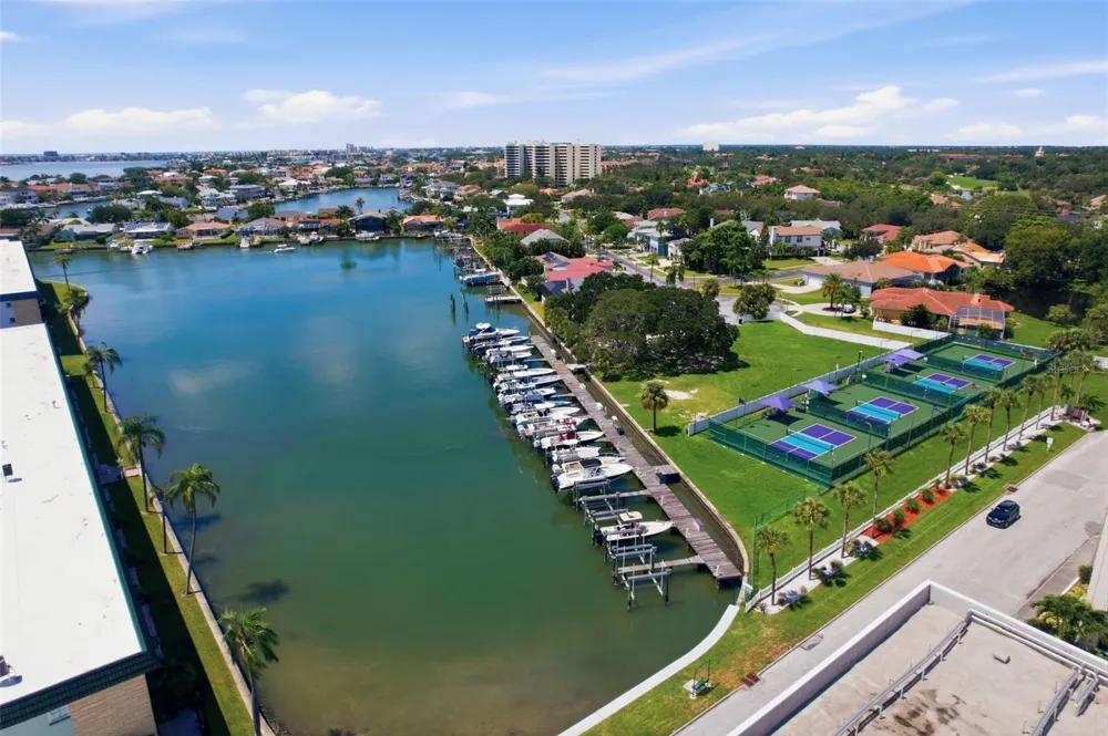 5935 30TH AVENUE S #214 Gulfport, FL 33707