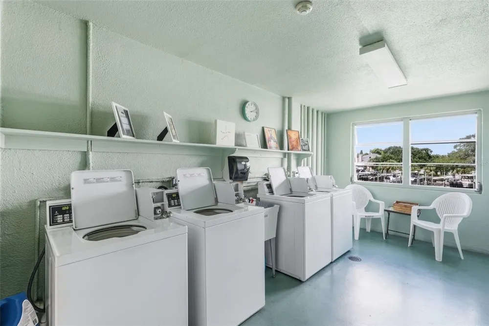 5935 30TH AVENUE S #214 Gulfport, FL 33707