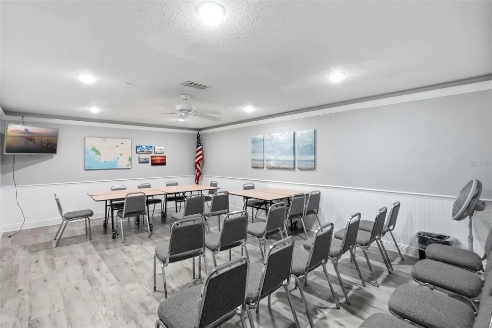 5935 30TH AVENUE S #214 Gulfport, FL 33707