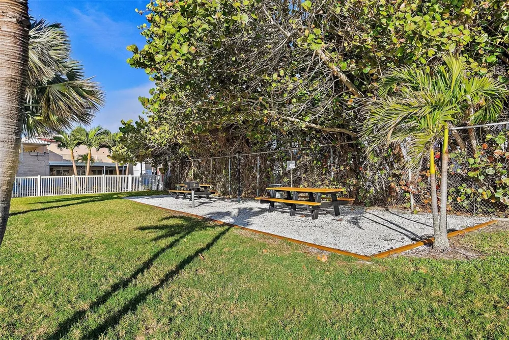 5935 30TH AVENUE S #214 Gulfport, FL 33707