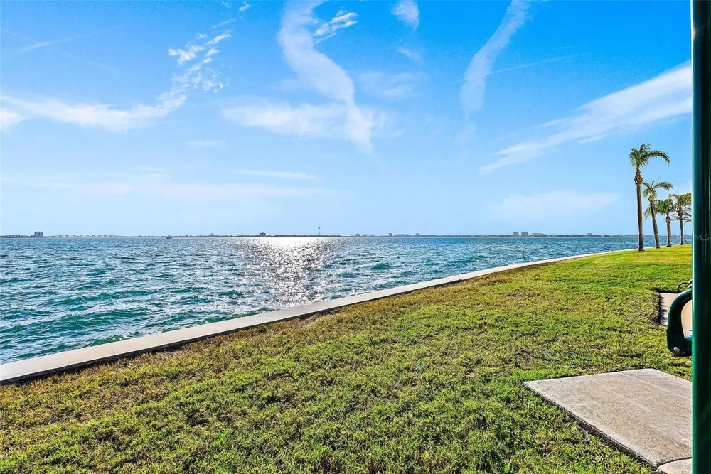 5935 30TH AVENUE S #214 Gulfport, FL 33707