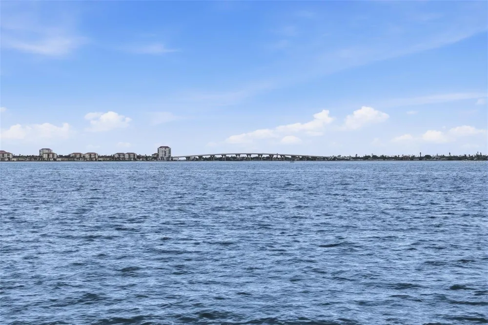 5935 30TH AVENUE S #214 Gulfport, FL 33707