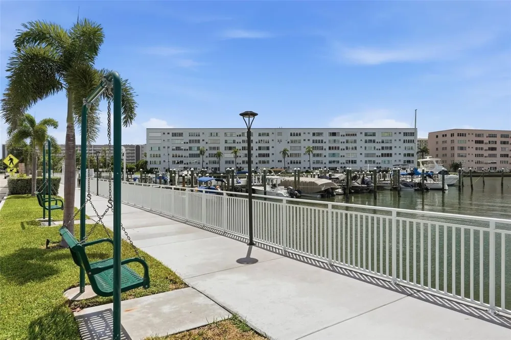 5935 30TH AVENUE S #214 Gulfport, FL 33707