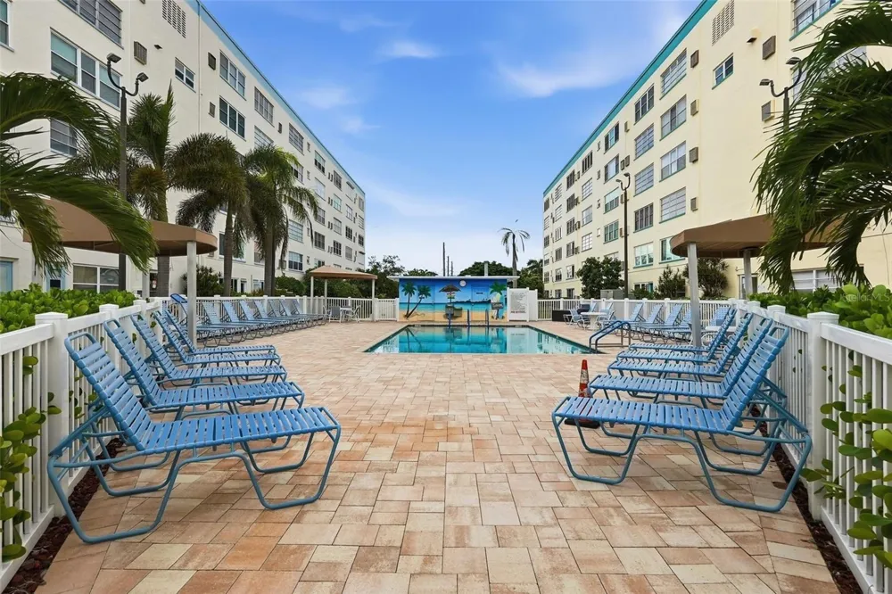 5935 30TH AVENUE S #214 Gulfport, FL 33707