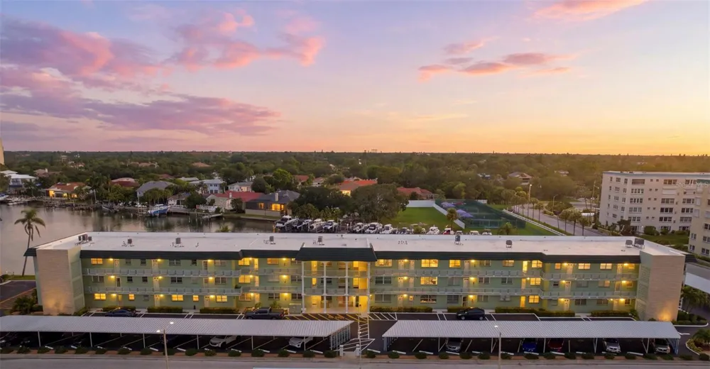 5935 30TH AVENUE S #214 Gulfport, FL 33707