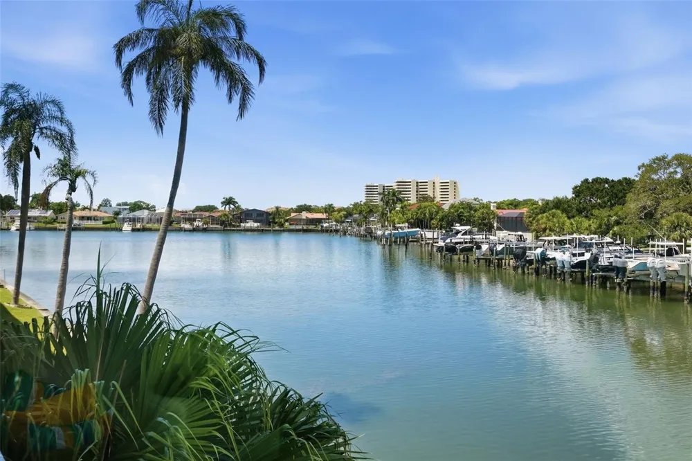 5935 30TH AVENUE S #214 Gulfport, FL 33707