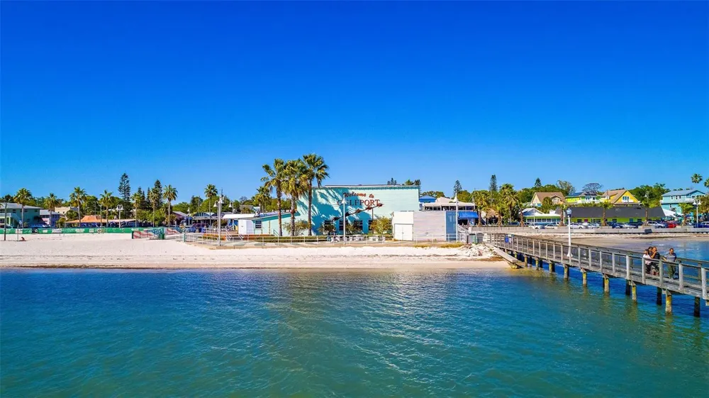 5935 30TH AVENUE S #214 Gulfport, FL 33707