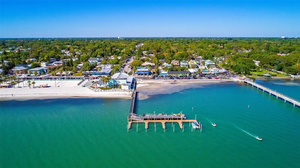 5935 30TH AVENUE S #214 Gulfport, FL 33707