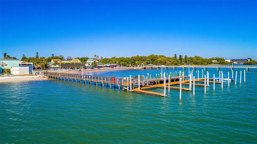 5935 30TH AVENUE S #214 Gulfport, FL 33707