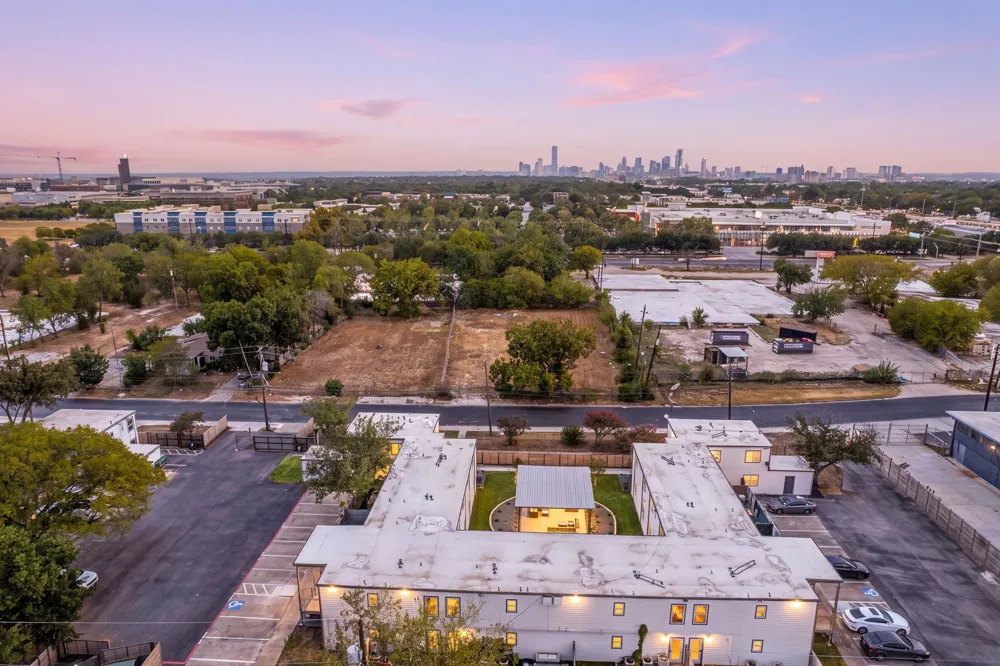 1200 E 52nd Street #209 Austin, TX 78723