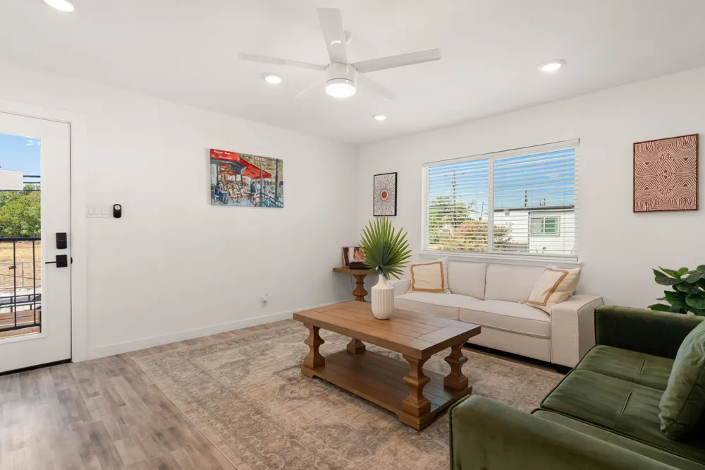 1200 E 52nd Street #209 Austin, TX 78723