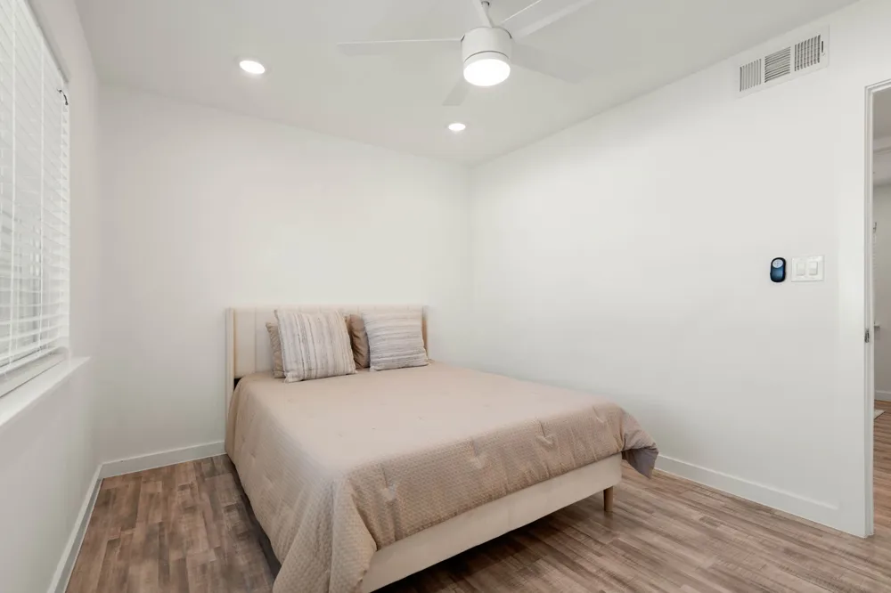 1200 E 52nd Street #209 Austin, TX 78723