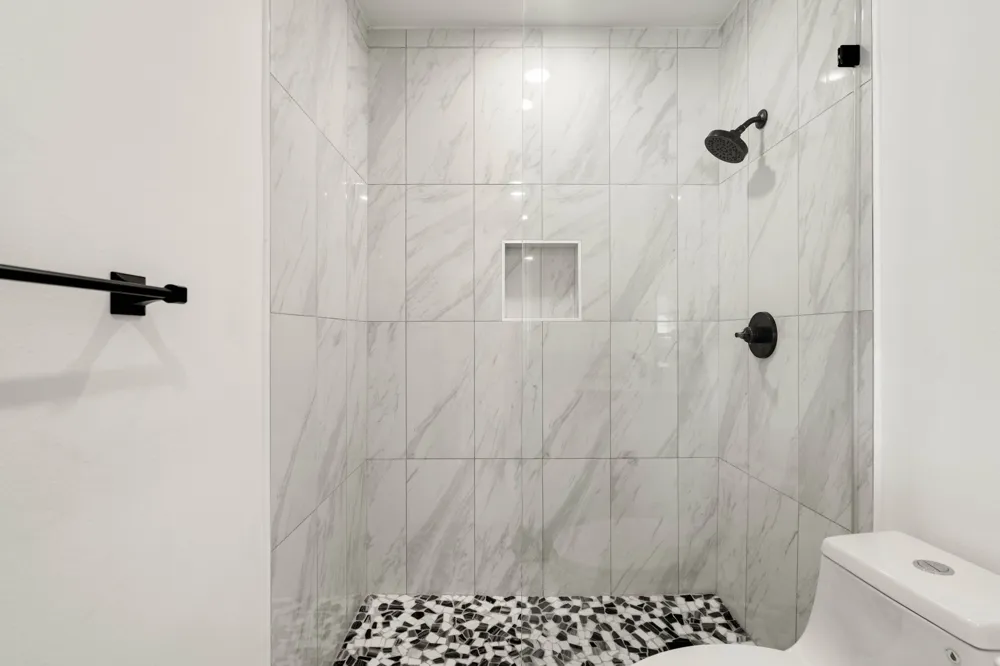 1200 E 52nd Street #209 Austin, TX 78723