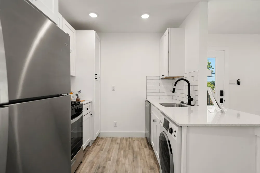 1200 E 52nd Street #209 Austin, TX 78723