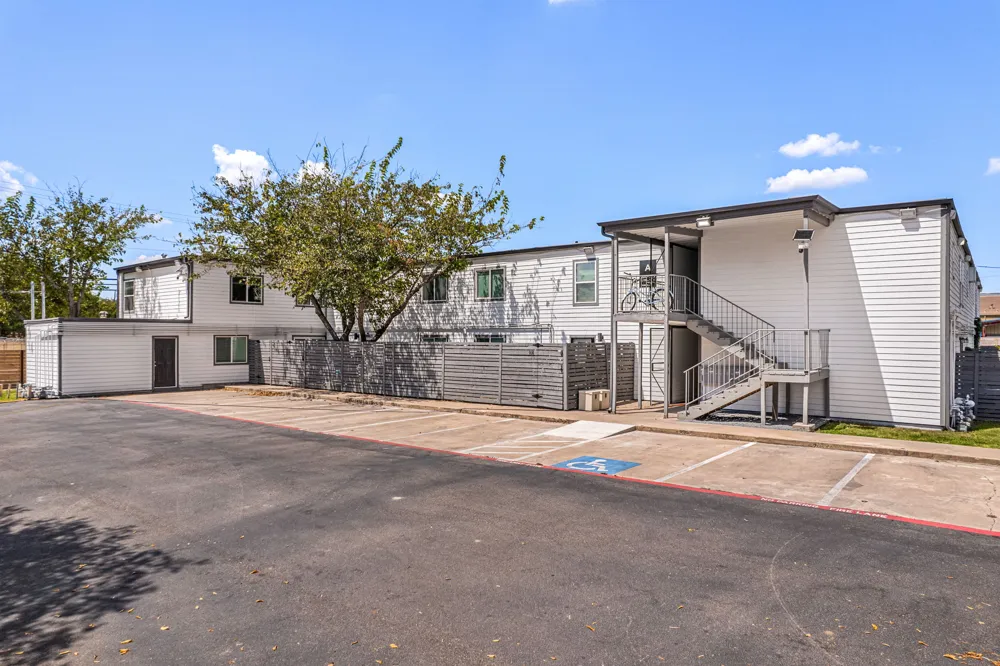 1200 E 52nd Street #209 Austin, TX 78723