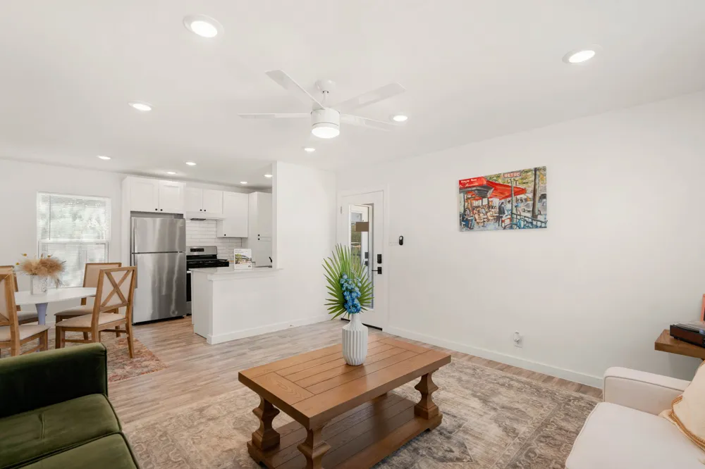1200 E 52nd Street #209 Austin, TX 78723