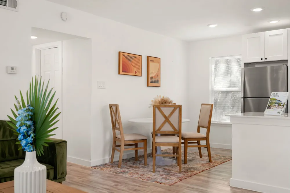 1200 E 52nd Street #209 Austin, TX 78723