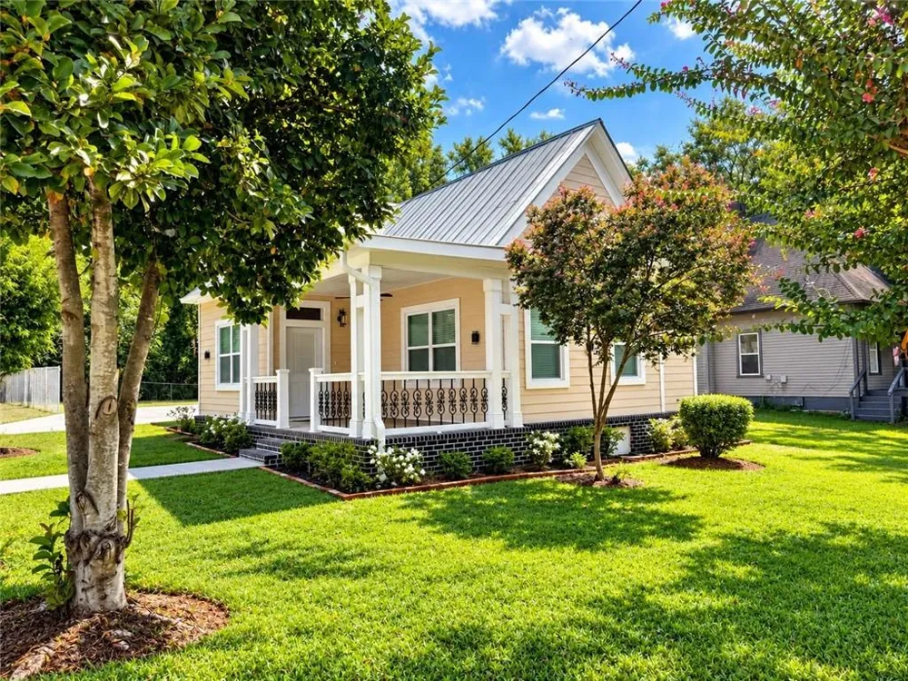 1759 Bolton Road NW Atlanta, GA 30318