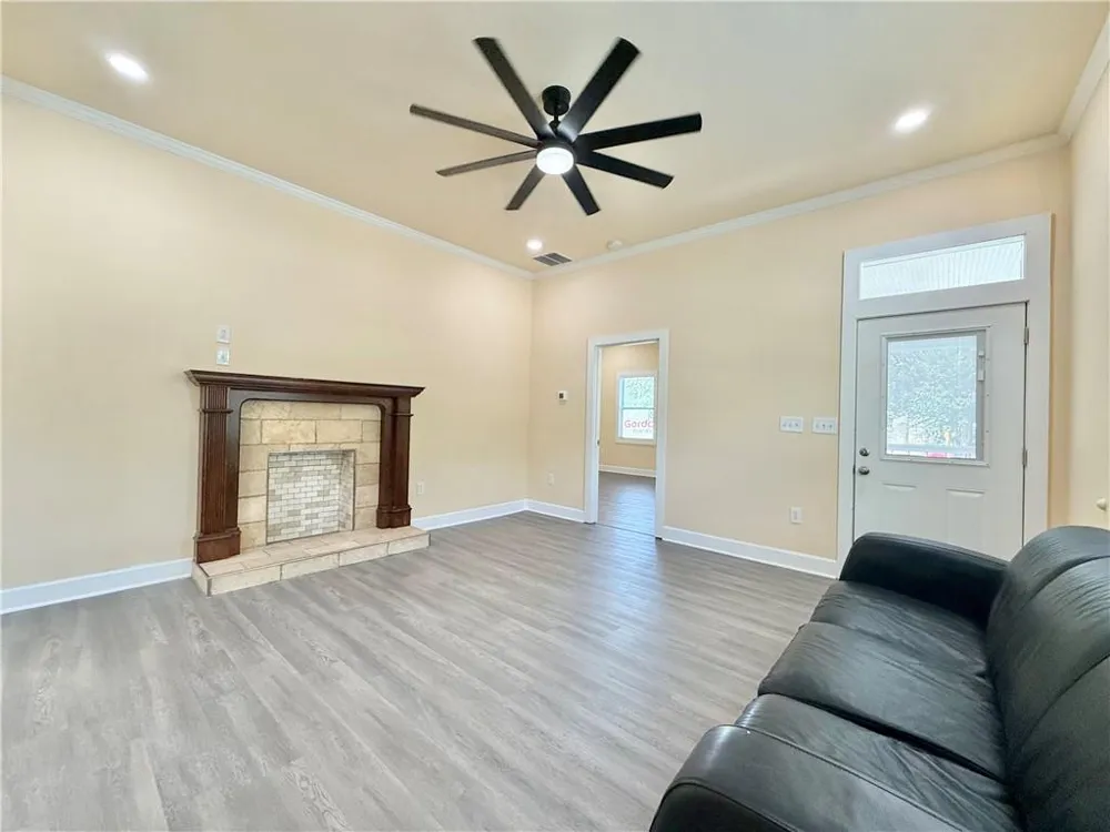 1759 Bolton Road NW Atlanta, GA 30318
