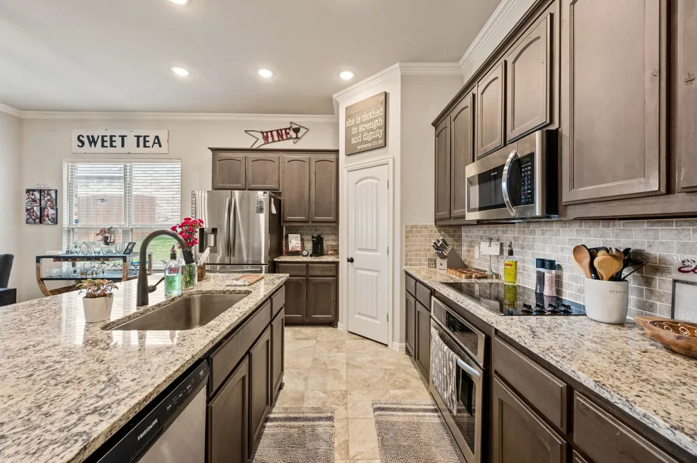 1504 Shindig Court Weatherford, TX 76087