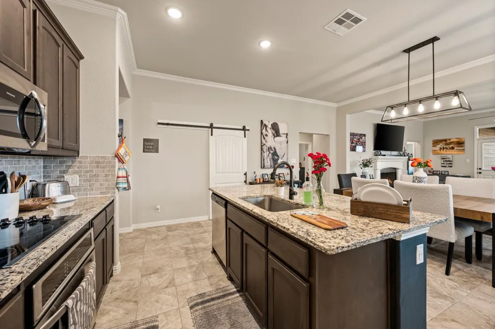 1504 Shindig Court Weatherford, TX 76087