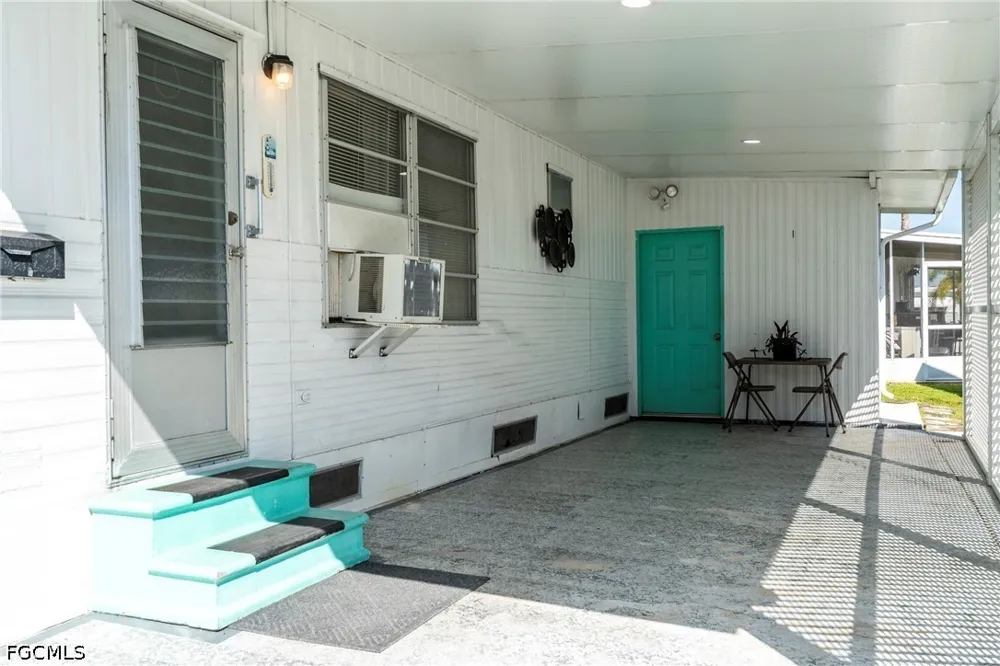 Palm Beach Boulevard #14 Fort Myers, FL 33905