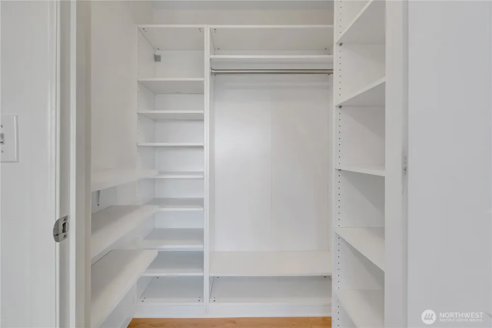 2512 E Madison Street #303 Seattle, WA 98112