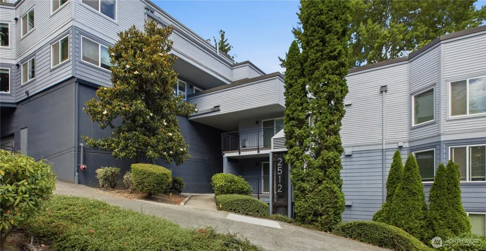 2512 E Madison Street #303 Seattle, WA 98112