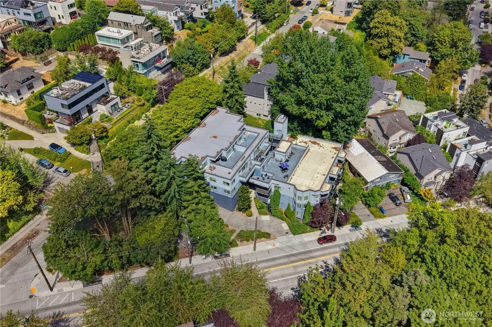 2512 E Madison Street #303 Seattle, WA 98112