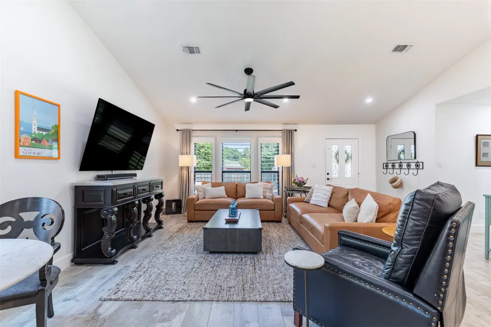 2941 Downing Street Flower Mound, TX 75028