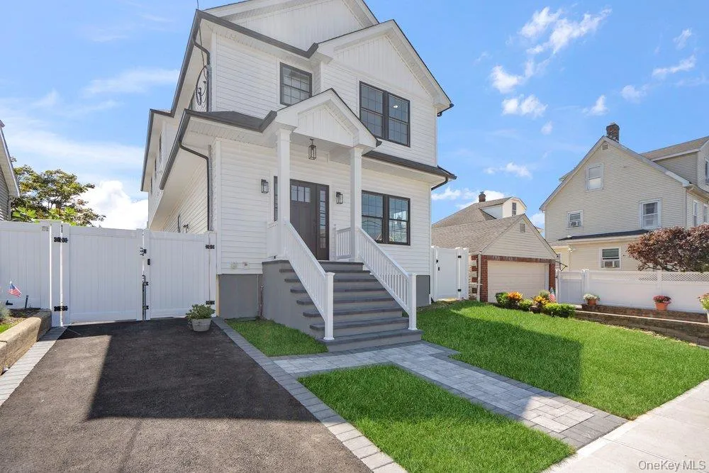 101 Brown Street Mineola, NY 11501