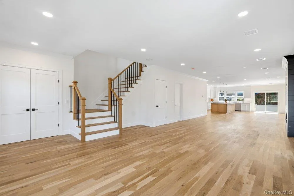 101 Brown Street Mineola, NY 11501