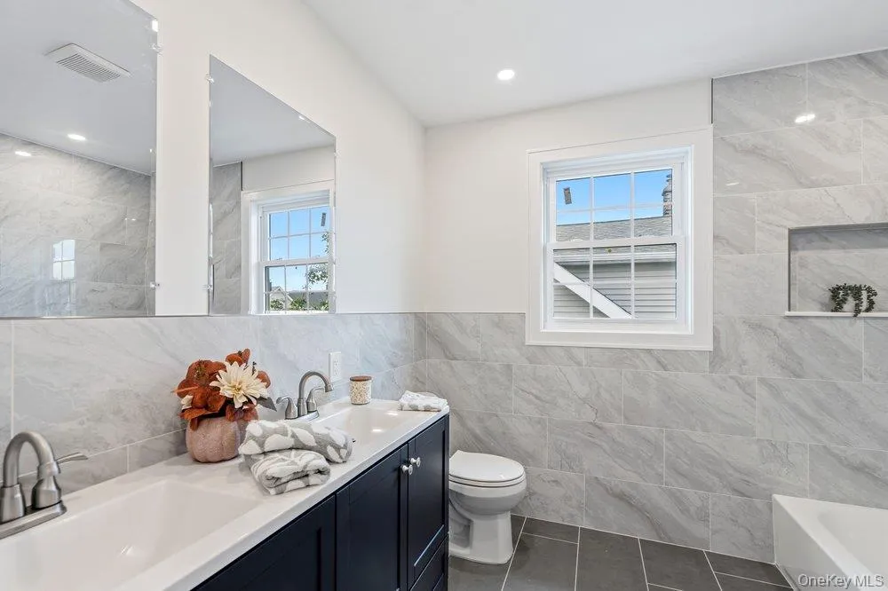 101 Brown Street Mineola, NY 11501