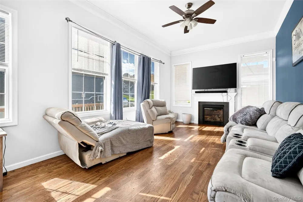 14 Hopkins Court Washingtonville, NY 10992