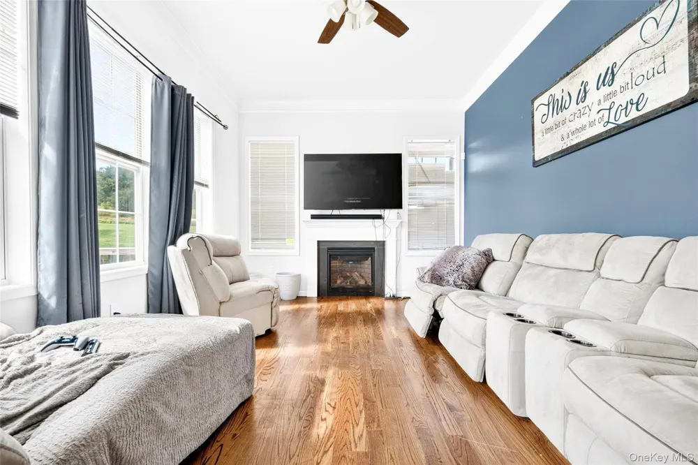 14 Hopkins Court Washingtonville, NY 10992