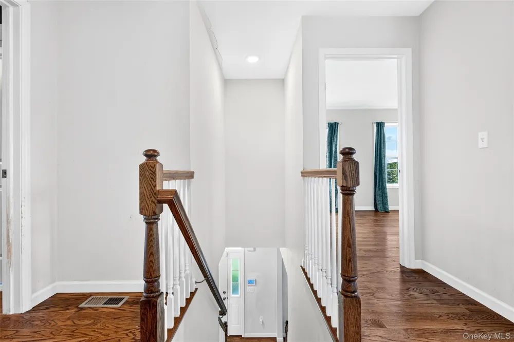 14 Hopkins Court Washingtonville, NY 10992
