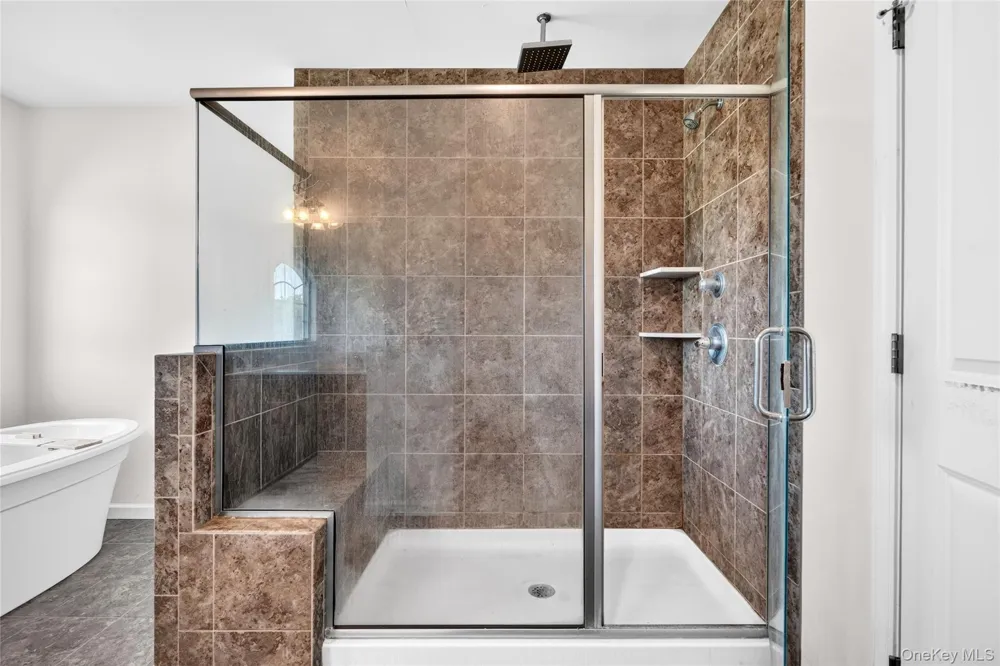 14 Hopkins Court Washingtonville, NY 10992