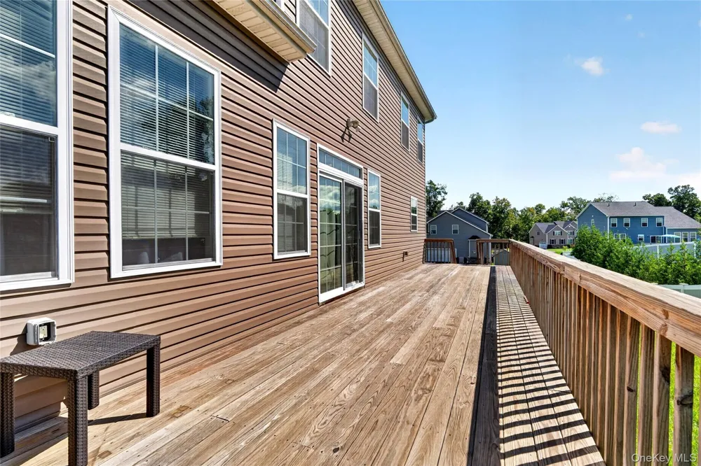 14 Hopkins Court Washingtonville, NY 10992