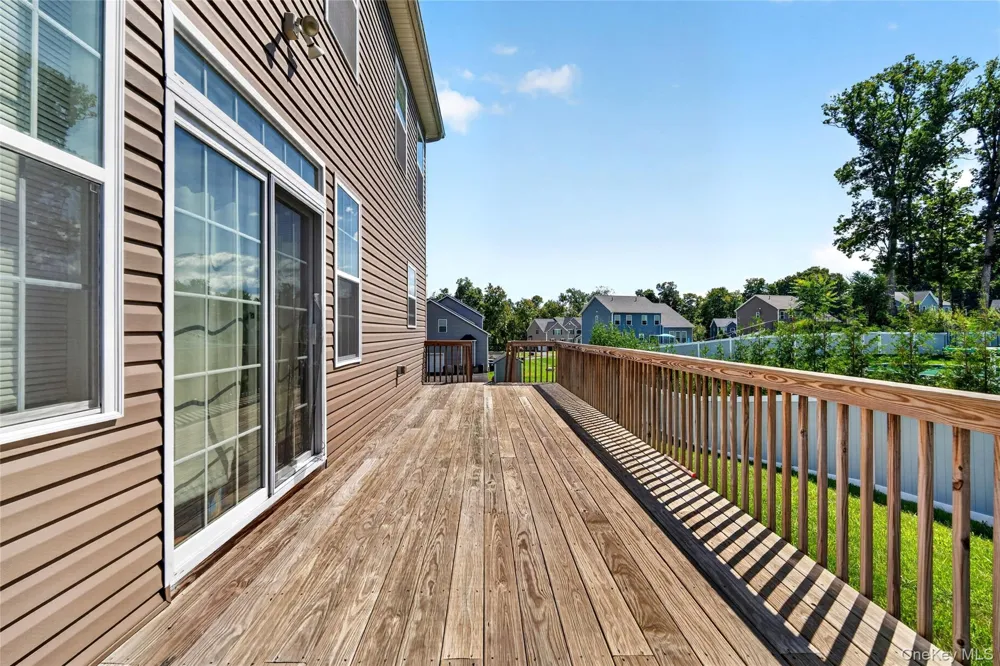 14 Hopkins Court Washingtonville, NY 10992