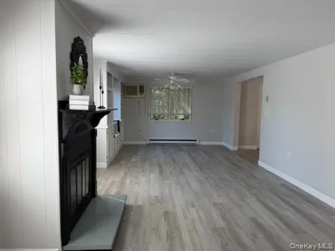 131 Village Circle W Manorville, NY 11949