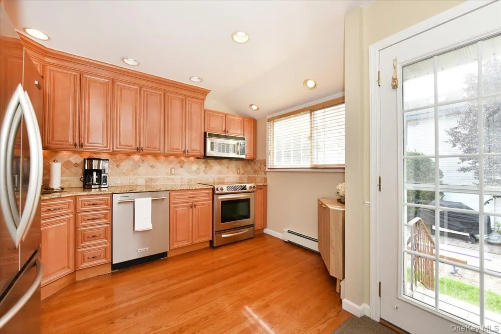 216 Linden Street Massapequa Park, NY 11762