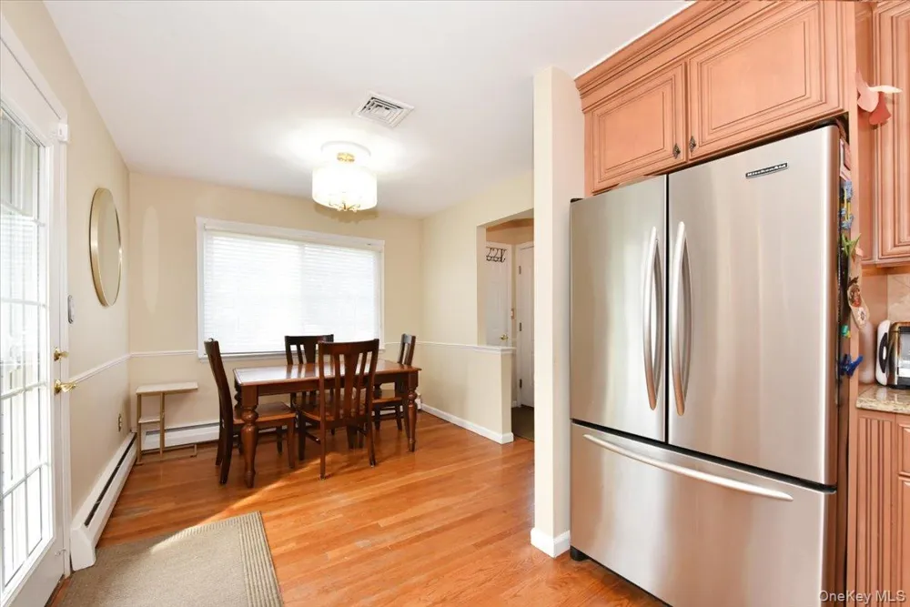216 Linden Street Massapequa Park, NY 11762