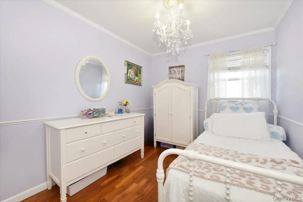 216 Linden Street Massapequa Park, NY 11762