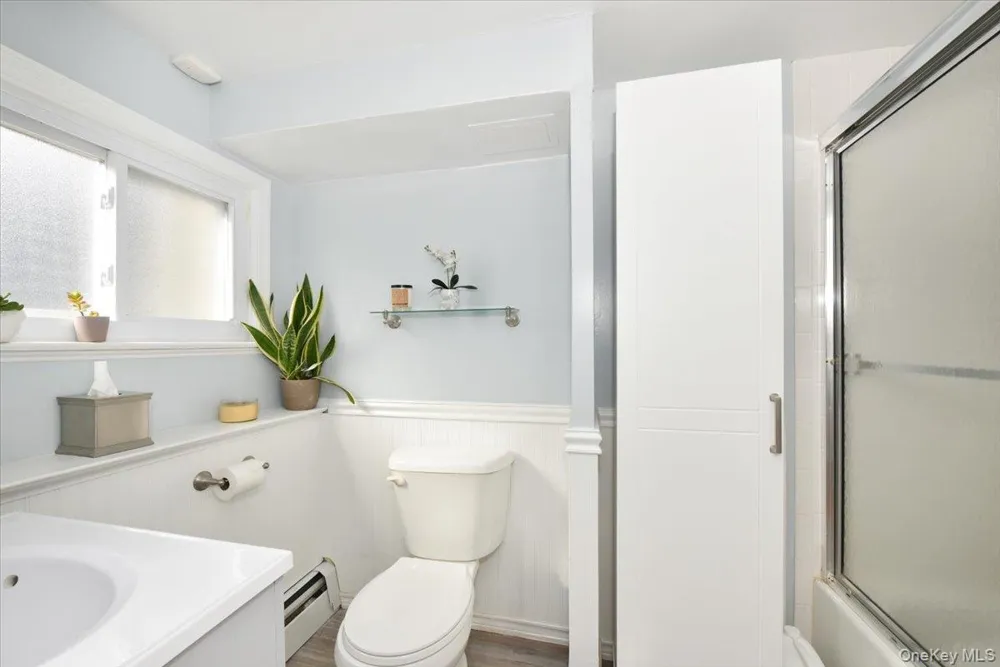 216 Linden Street Massapequa Park, NY 11762