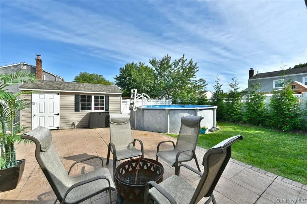 216 Linden Street Massapequa Park, NY 11762