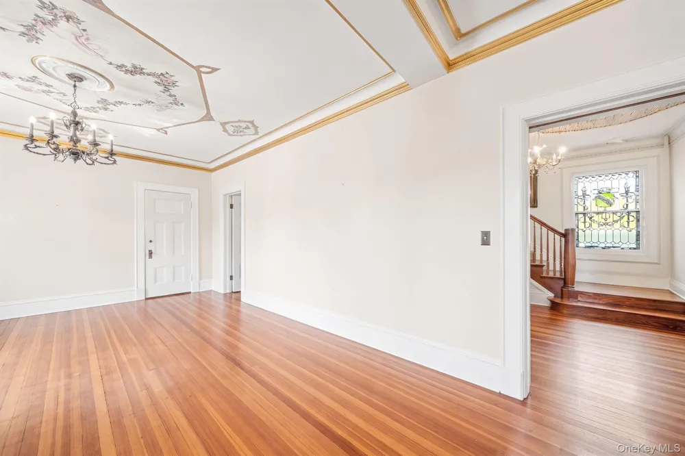 436 Bay Avenue East Patchogue, NY 11772